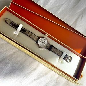 COACH Womens watch - Classic Casual Style